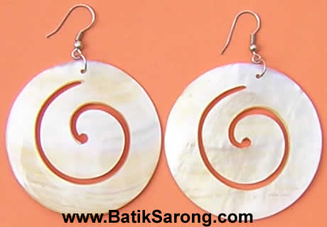 Mother of Pearl Shell Earring