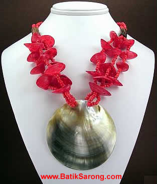 Mother of Pearl Shell Necklace with Dyed Sea Shells