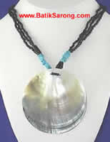 Pearl Shell and Stone Beads Necklace