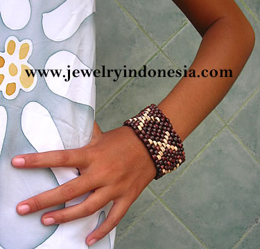 coco shell bracelets from Bali Indonesia