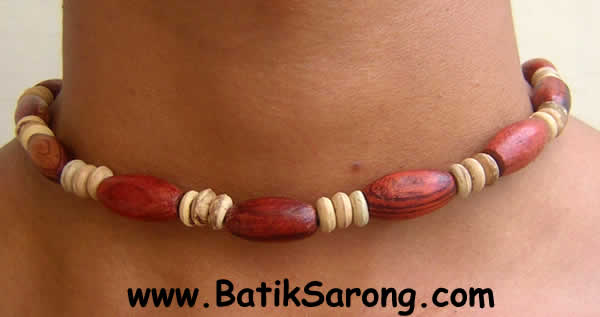 Wood Beads Stretch Necklace Made in Indonesia