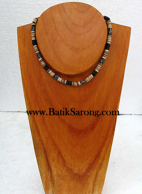 WOOD BEADS COSTUME JEWELRY