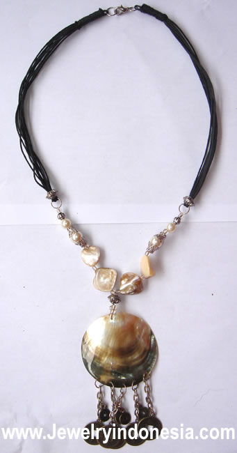 PEARL COSTUME JEWELRY BALI INDONESIA